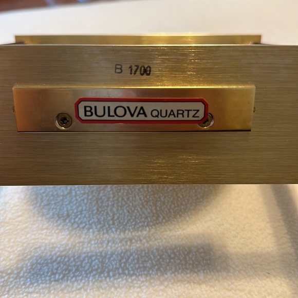 BULOVA Grand Prix B-1700 Gold-tone Brass Mantle Clock - Picture 5 of 6
